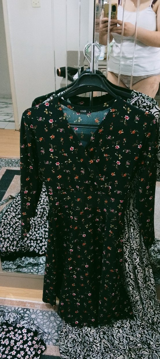 V Yaka Uzun Kollu Elbise - Görsel 4