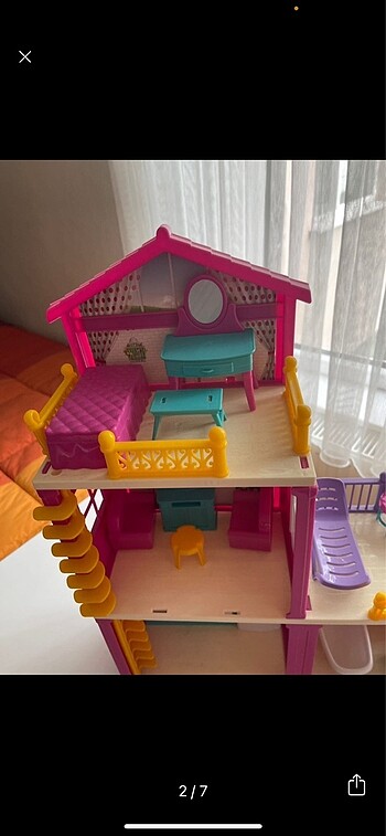 Diğer Barbie evi