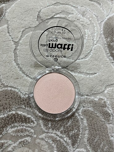 Essence Essence pudra