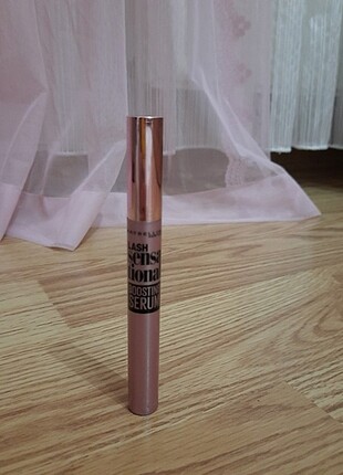 Maybelline kas ve kirpik serumu az kullanilmistir 