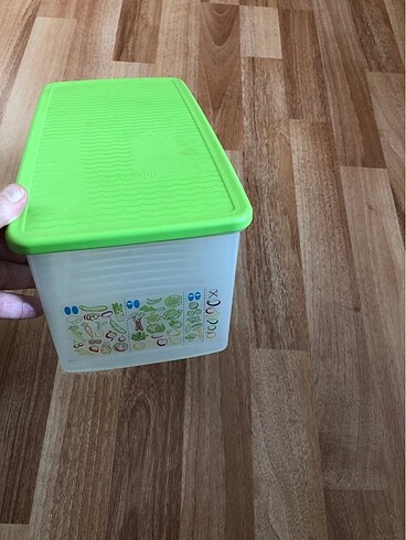 Tupperware Tupper