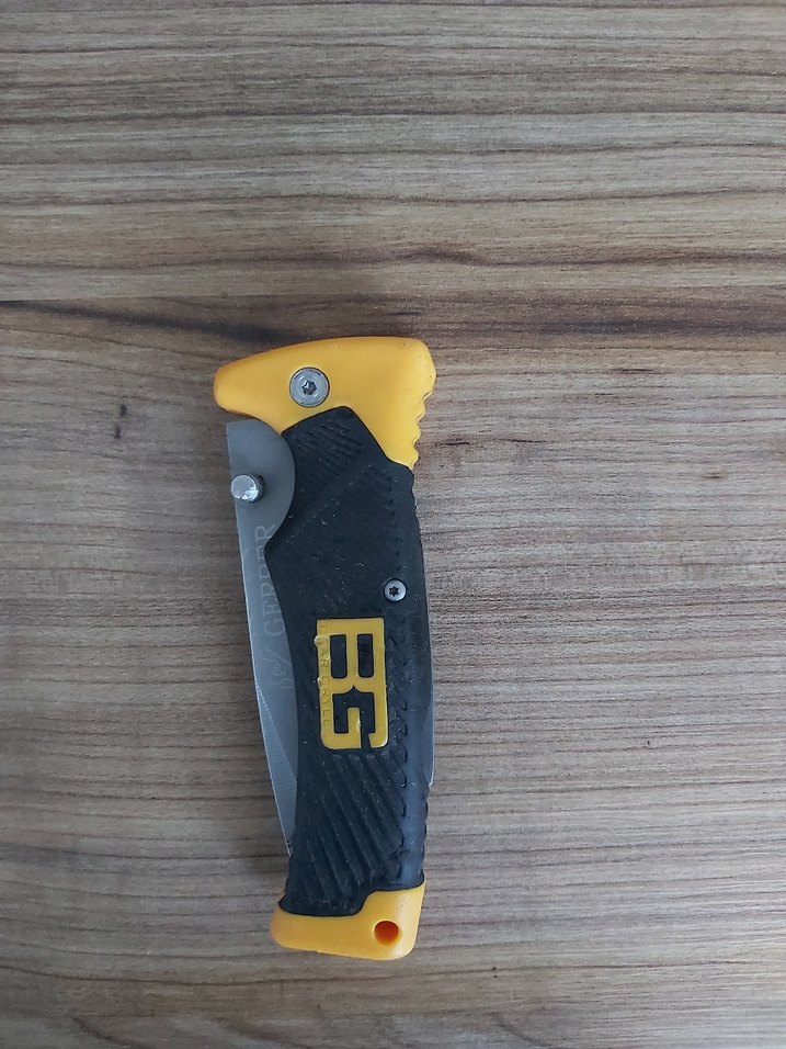 Sarı Siyah Katlanabilir Bıçak - Görsel 2