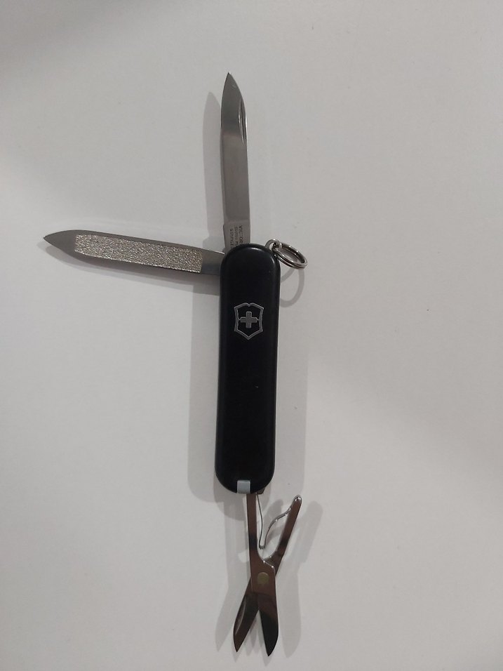 Victorinox Classic - Görsel 2
