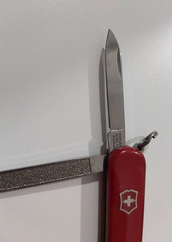 Victorinox Classic, Kırmızı Çok Fonksiyonlu Çakı - Görsel 2