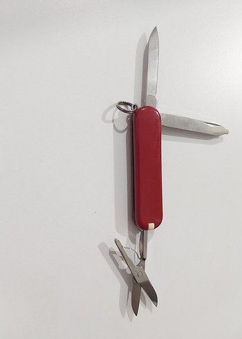 Victorinox Classic, Kırmızı Çok Fonksiyonlu Çakı - Görsel 4