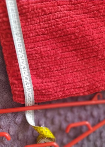 Kırmızı V Yakalı Örgü Hırkası - Görsel 4