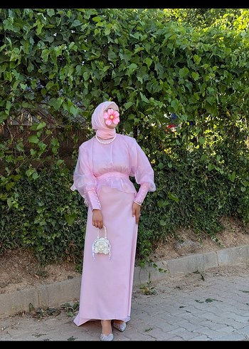 Pembe Drapeli Uzun Kol Detaylı Elbise