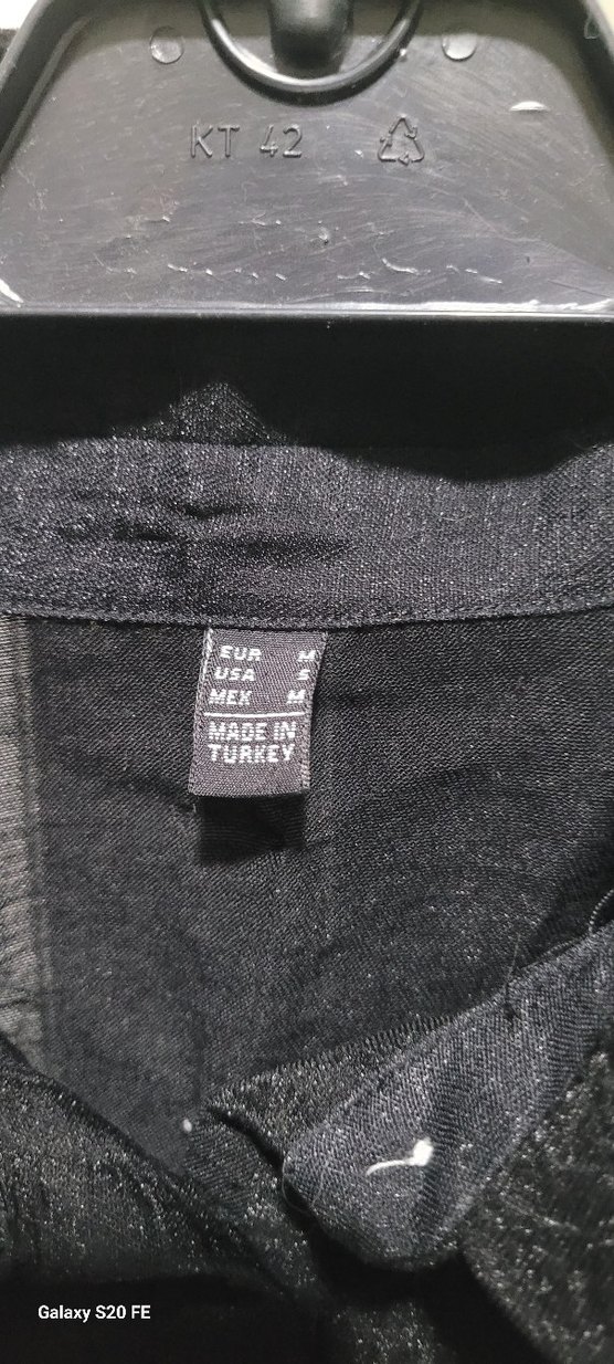 Düğmeli Siyah  Kadın Gömlek(renk daha  koyu)  marka  temsili - Görsel 2