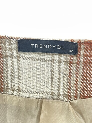 42 Beden çeşitli Renk Trendyol & Milla Hırka %70 İndirimli.