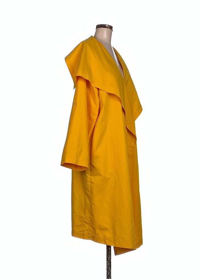 Diğer Yağmurluk %70 İndirimli. - Görsel 2