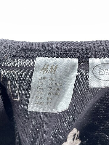 H&M T-shirt %70 İndirimli. - Görsel 3