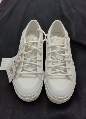 36,5 Beden beyaz Renk #Adidas #ayakkabı