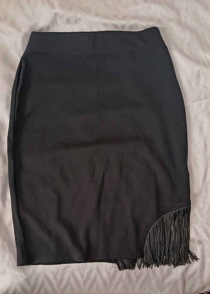 Yandan püsküllü mini etek - Görsel 4