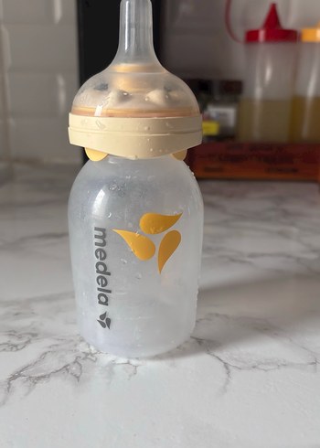 Medela Sarı Bebek Biberonu - Görsel 2