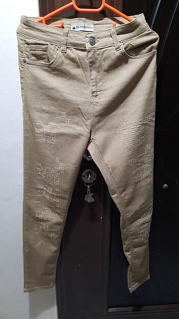 İnce kot pantolon 