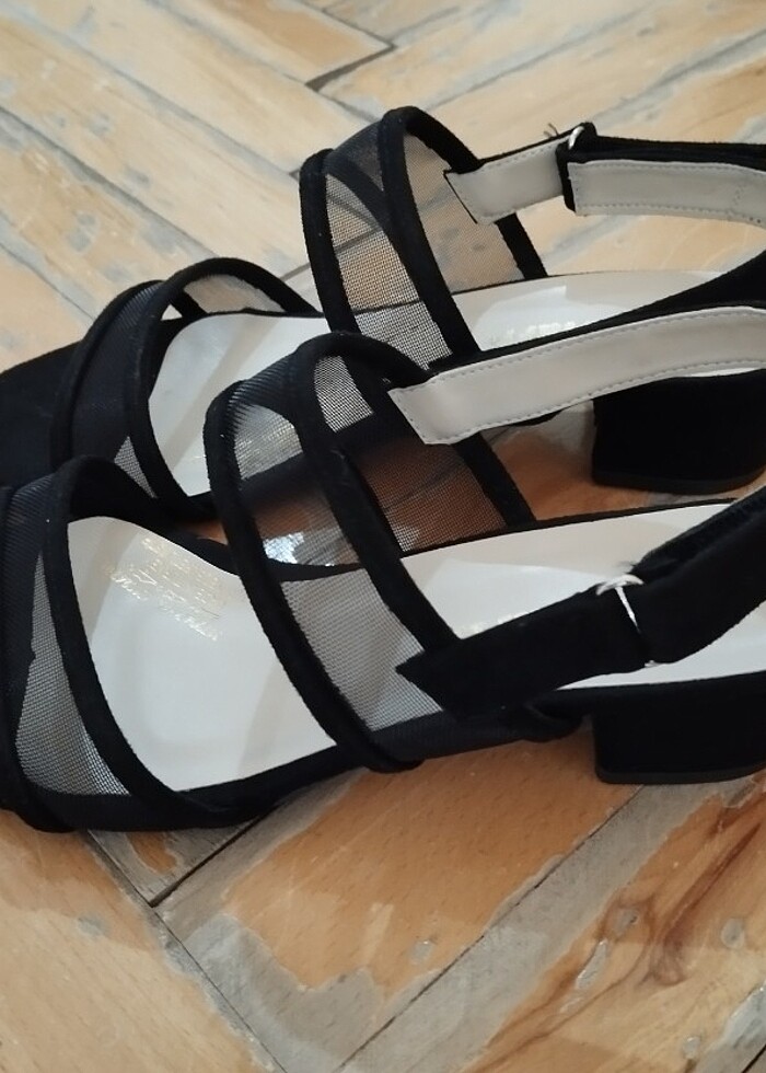 Topuklu sandalet - Görsel 2