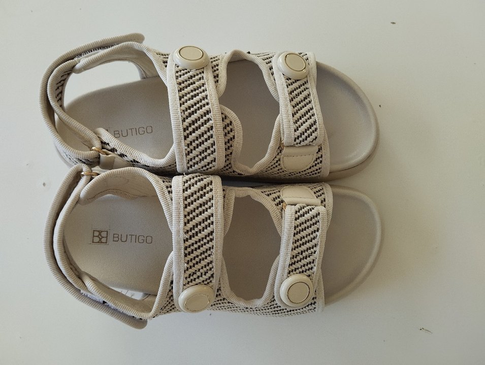 Gri Desenli Beyaz Kadın Dolgu Topuklu Sandalet - Görsel 2