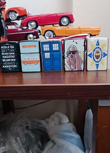 Beden Renk Zippo kantai çeşitli çakmaklar