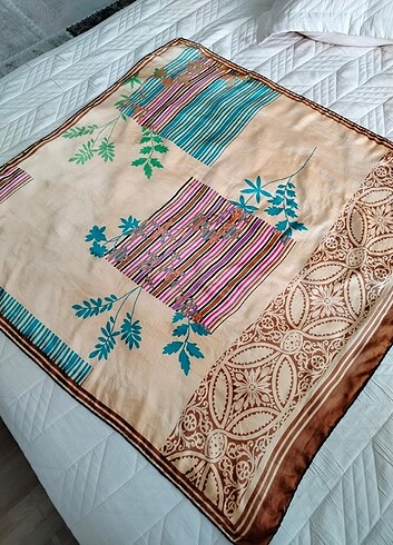 İpek eşarp - Görsel 2