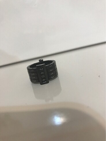 Swatch tarihli yüzük