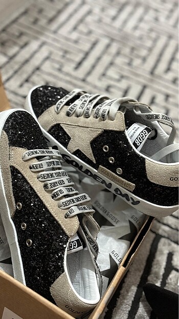 38 Beden siyah Renk Golden Goose