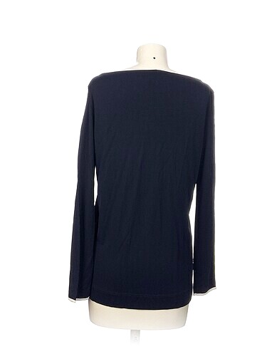 m Beden Escada Bluz %70 İndirimli.