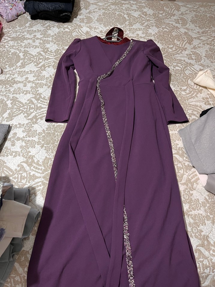 Mor İşlemeli Kadın Elbise - Görsel 3