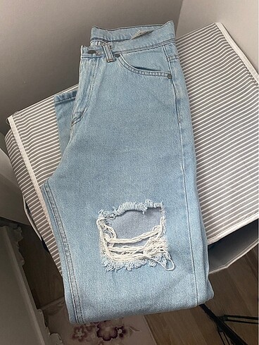 Yırtık Jean