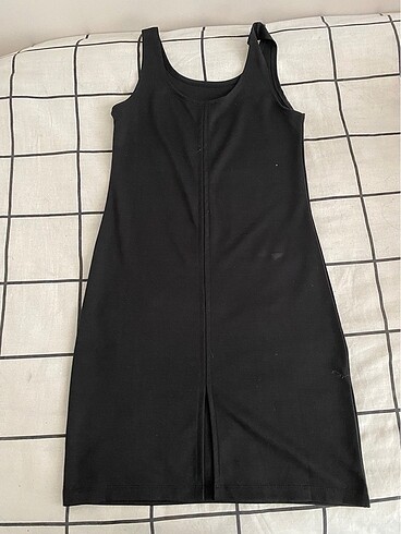 Zara Siyah yırtmaçlı elbise
