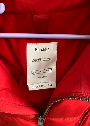 BERSHKA KIRMIZI MONT - Görsel 2