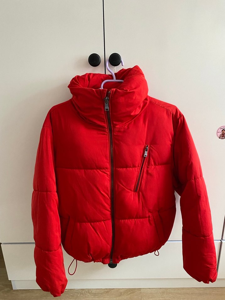 BERSHKA KIRMIZI MONT - Görsel 3