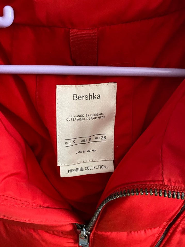 BERSHKA KIRMIZI MONT - Görsel 2