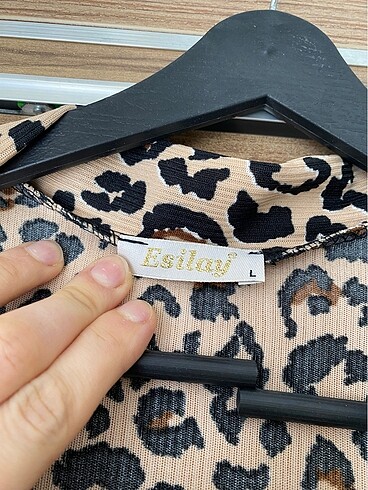 Leopar tesettür elbise - Görsel 4