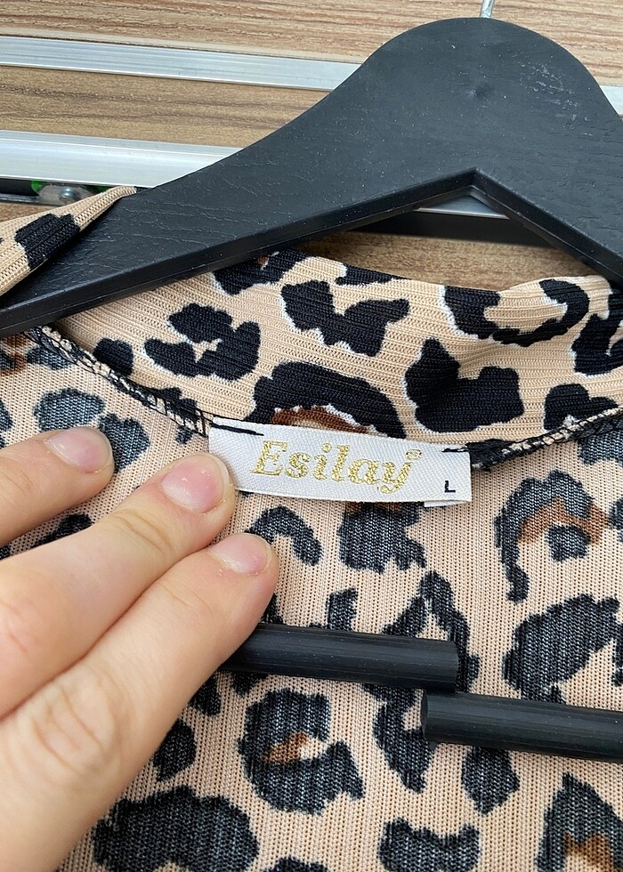 Leopar tesettür elbise - Görsel 4