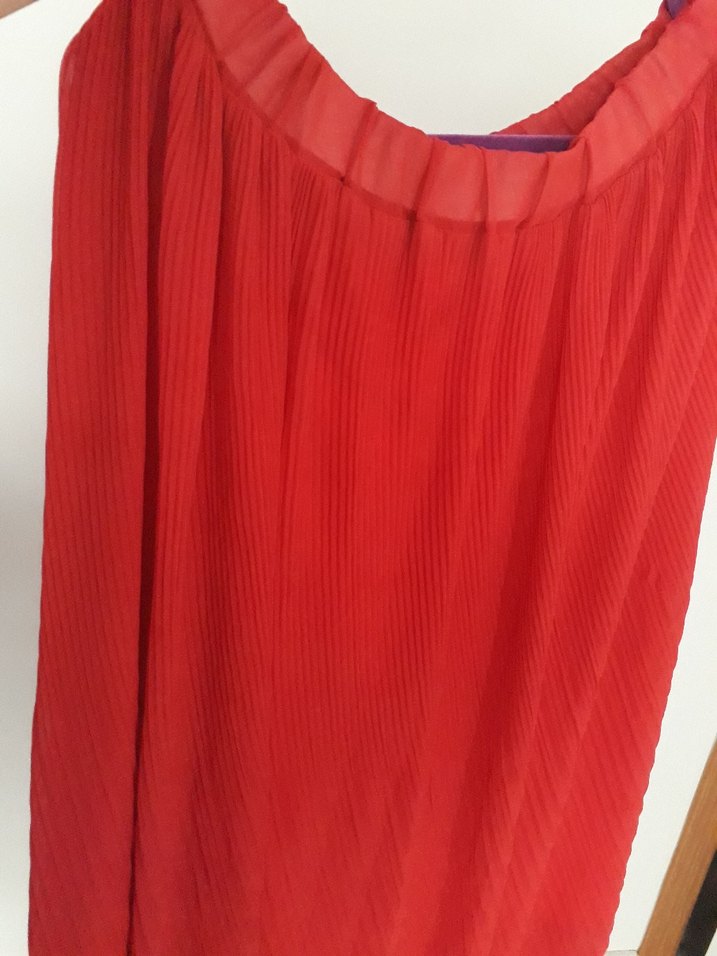 Kırmızı Piliseli Uzun Etek - Görsel 3