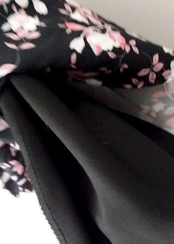 Çiçek Desenli Uzun Saten Elbise - Görsel 10