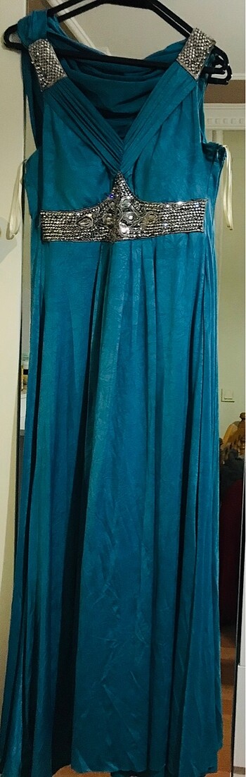 Mavi Renk Uzun Kadın Abiye Elbise