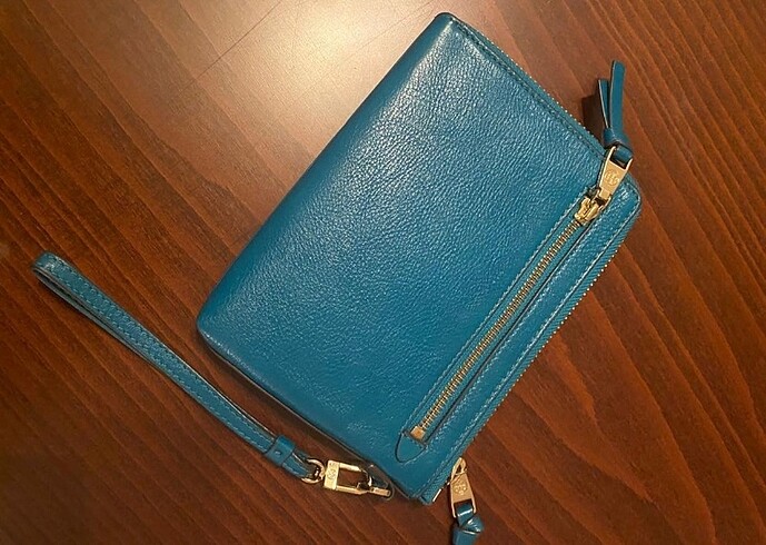 Beden Tory burch clutch