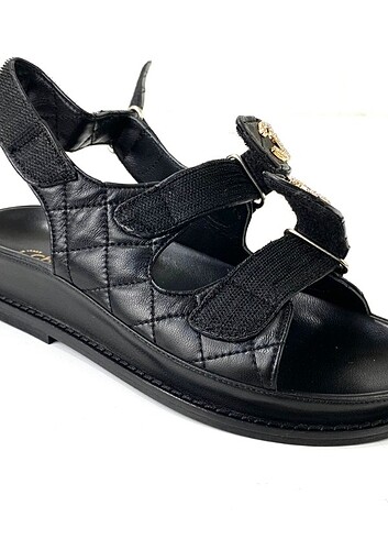 38 Beden Chanel sandalet