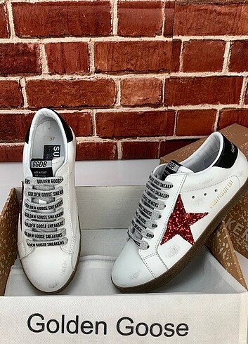 Golden Goose Deluxe 