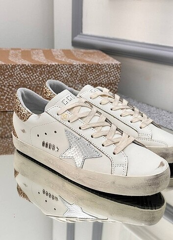 Golden Goose 