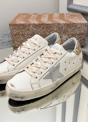 Golden Goose Deluxe Golden Goose