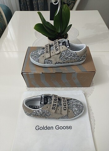 Golden Goose Sneakers
