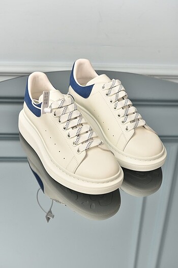 Alexander McQueen Erken