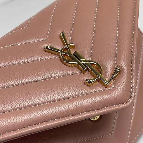 Beden Yves Saint Laurent