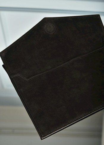 YVES SAINT LAURENT - Uptown Pouch in Suede - Görsel 12