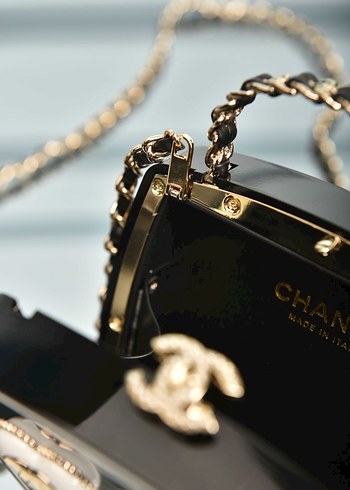 CHANEL - Makeup Palette Minaudiere Bag - Görsel 10