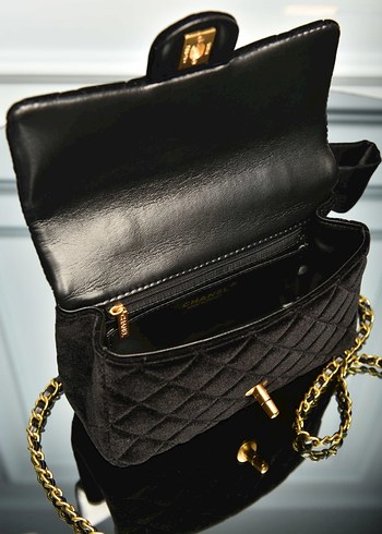 CHANEL - Mini Bag with Handle and Flap - Görsel 7