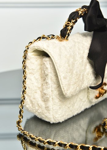 CHANEL - Mini Bag with Handle and Flap - Görsel 3