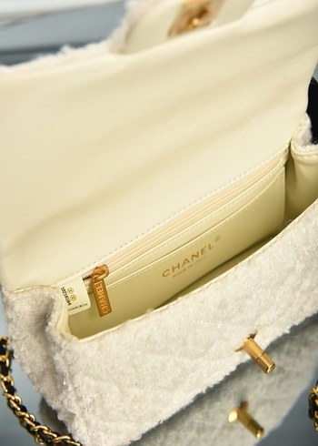 CHANEL - Mini Bag with Handle and Flap - Görsel 8